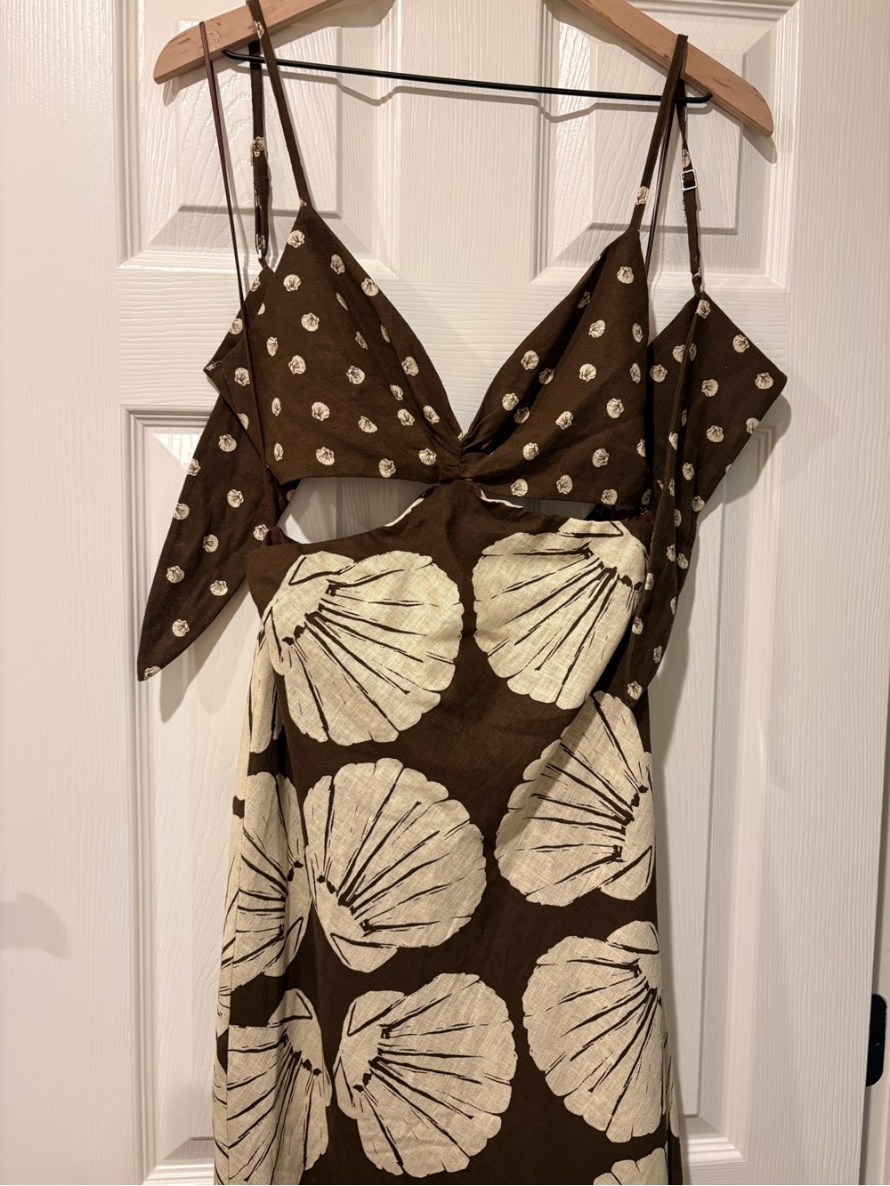 NWT Abercrombie & Fitch Brown Shell-Print Maxi Dress - Picture 2 of 8